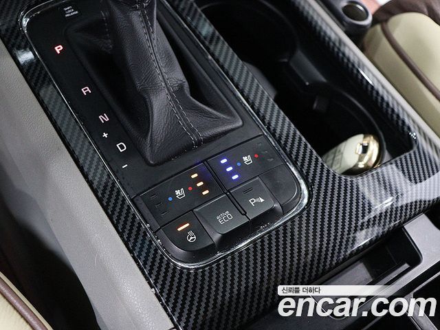 Kia Canival 2016 — photo 10