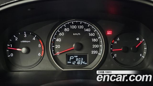 Hyundai Starex 2016 — photo 8