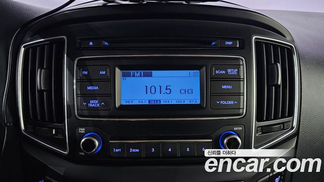 Hyundai Starex 2016 — photo 17