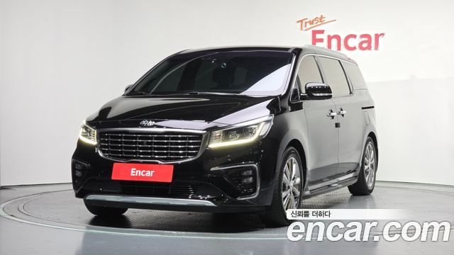 Kia Canival 2019 — photo 1