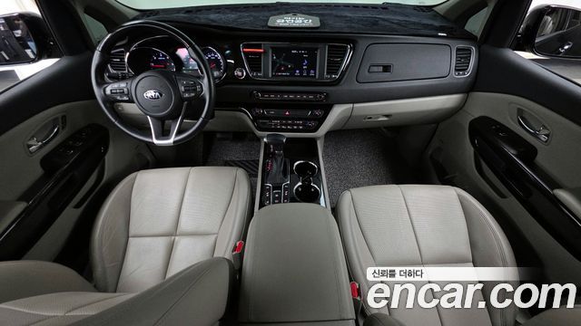 Kia Canival 2019 — photo 7
