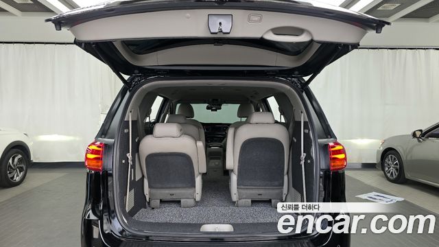 Kia Canival 2019 — photo 20