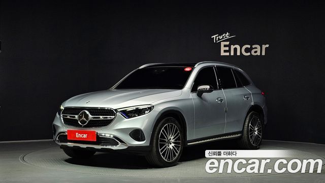 Mercedes-Benz GLC-Class 2023 — photo 1