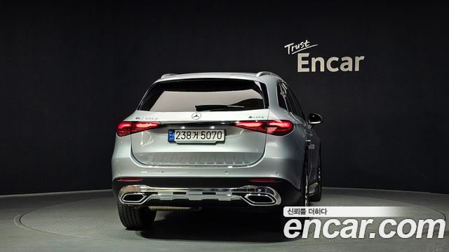 Mercedes-Benz GLC-Class 2023 — photo 4