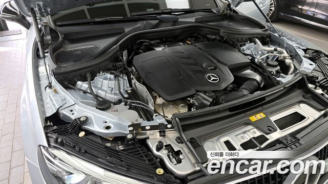 Mercedes-Benz GLC-Class 2023 — photo 6