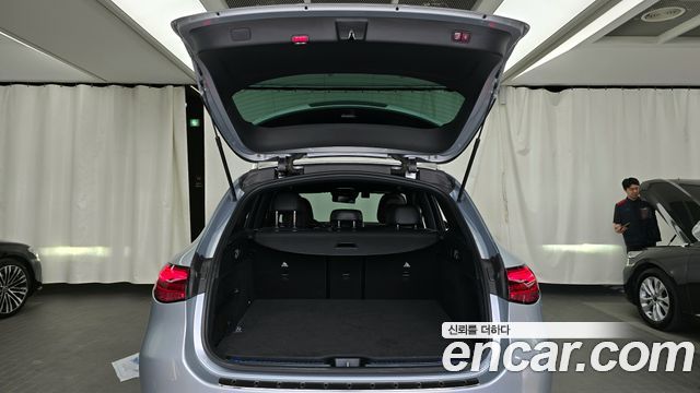 Mercedes-Benz GLC-Class 2023 — photo 20