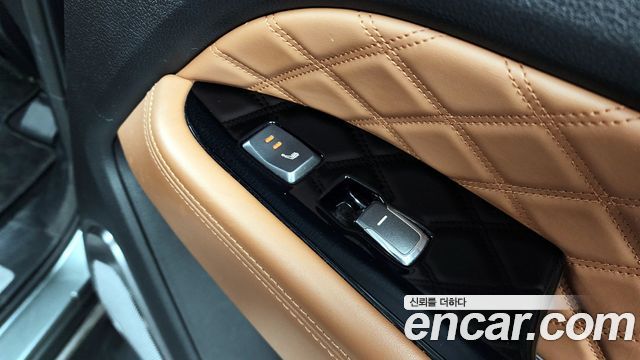 KG Mobility Rexton 2019 — photo 25