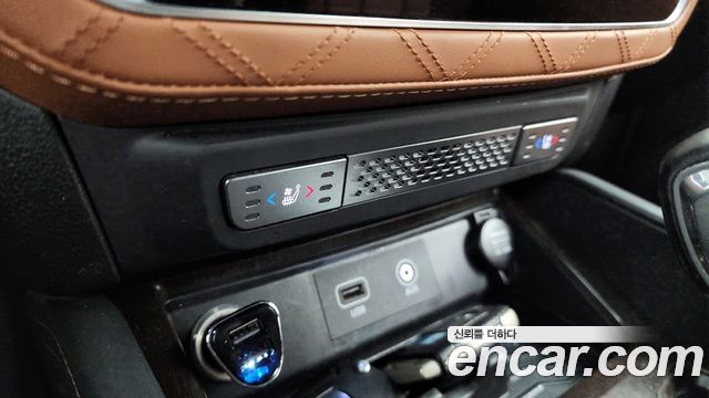 KG Mobility Rexton 2019 — photo 30