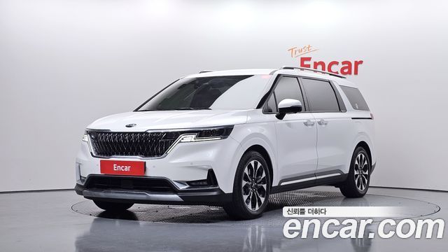 Kia Canival 2021 — photo 1