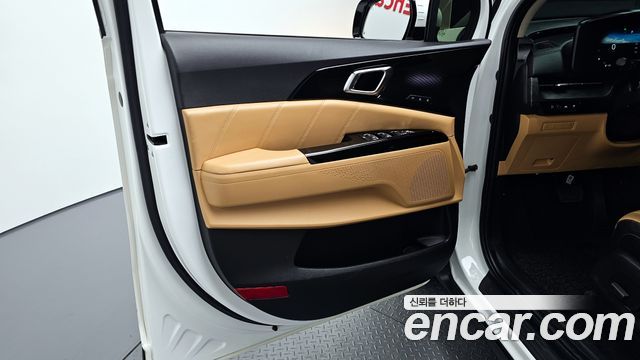 Kia Canival 2021 — photo 14