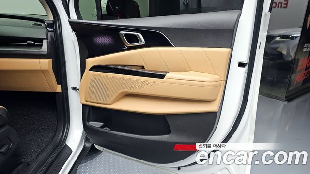 Kia Canival 2021 — photo 15