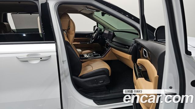 Kia Canival 2021 — photo 16