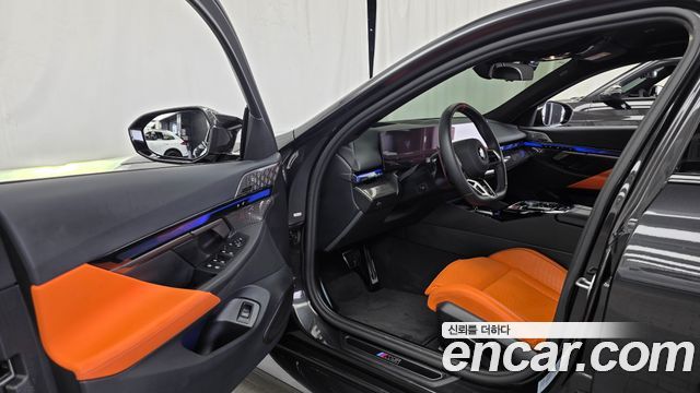 BMW M5 2025 — photo 13