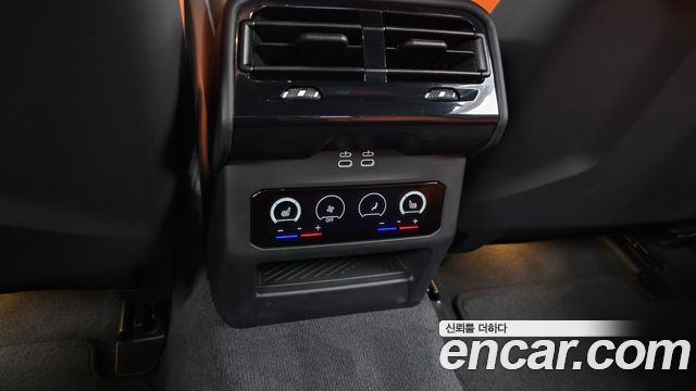 BMW M5 2025 — photo 25