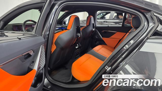 BMW M5 2025 — photo 16