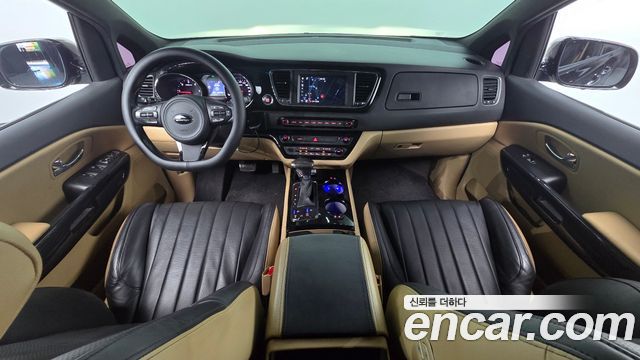Kia Canival 2017 — photo 7