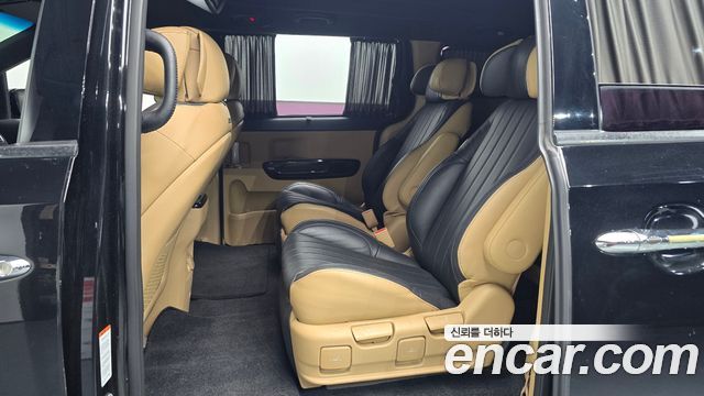 Kia Canival 2017 — photo 12