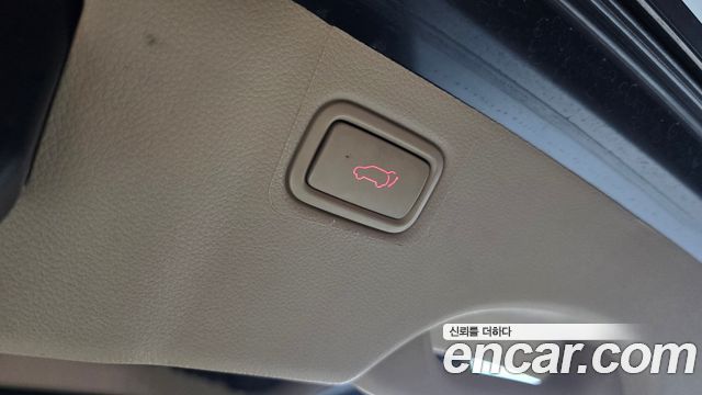 Kia Canival 2017 — photo 17