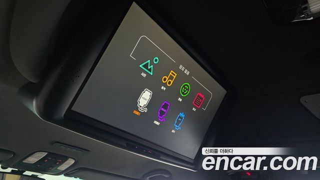 Kia Canival 2017 — photo 19