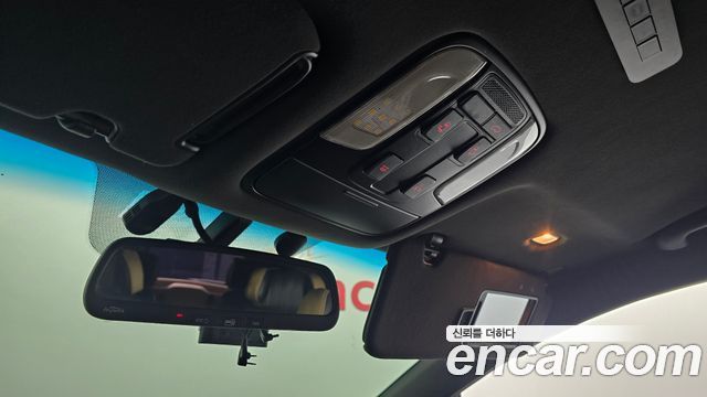 Kia Canival 2017 — photo 20