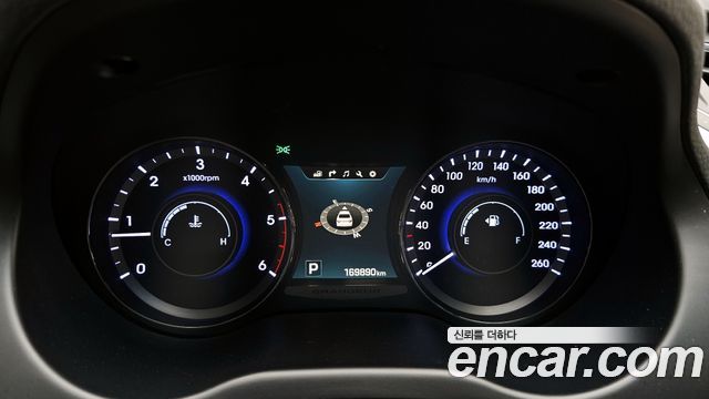 Hyundai Grandeur 2015 — photo 8