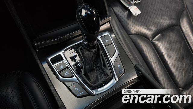 Hyundai Grandeur 2015 — photo 9