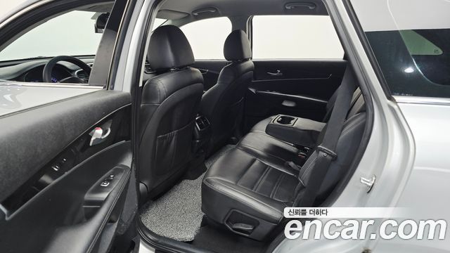 Kia Sorento 2018 — photo 11