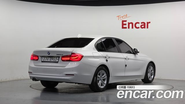 BMW 3-Series 2016 — photo 2