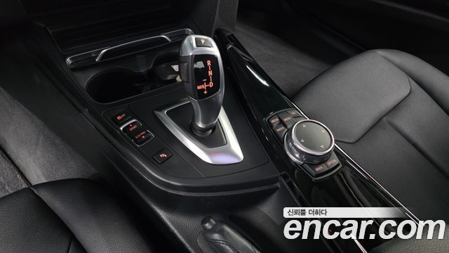 BMW 3-Series 2016 — photo 9