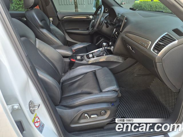 Audi SQ5 2014 — photo 9
