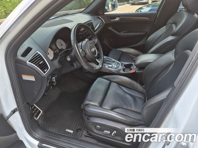 Audi SQ5 2014 — photo 11