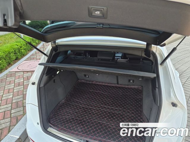 Audi SQ5 2014 — photo 20