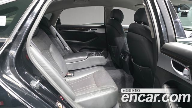Hyundai Genesis 2015 — photo 18