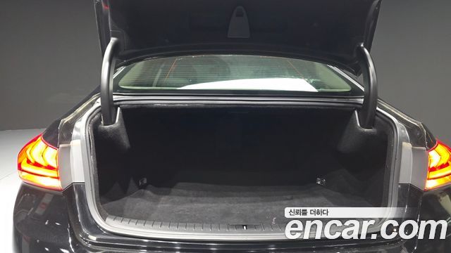 Hyundai Genesis 2015 — photo 26
