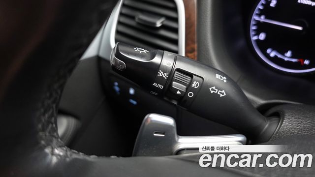 Hyundai Genesis 2015 — photo 28