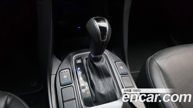 Hyundai Santafe 2015 — photo 12