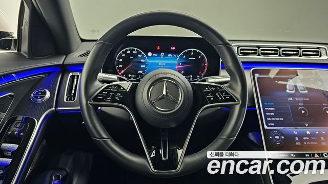Mercedes-Benz S-Class 2023 — photo 19
