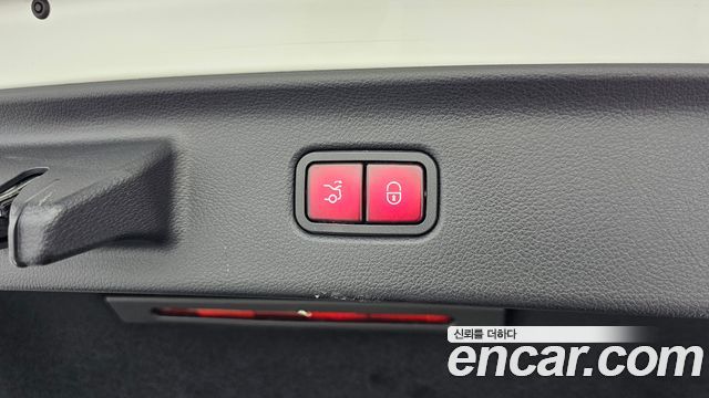 Mercedes-Benz S-Class 2023 — photo 26