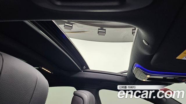 Mercedes-Benz S-Class 2023 — photo 31