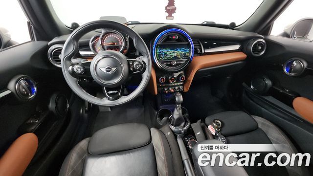 Mini Cooper 2017 — photo 7