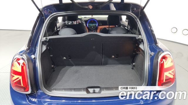 Mini Cooper 2017 — photo 19