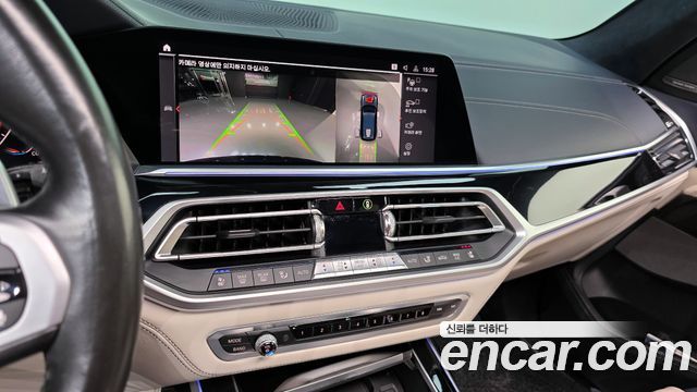 BMW X7 2019 — photo 15