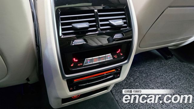 BMW X7 2019 — photo 17