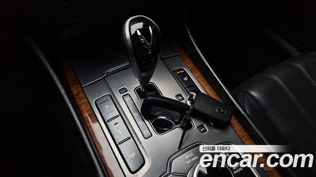 Hyundai Equus 2012 — photo 9