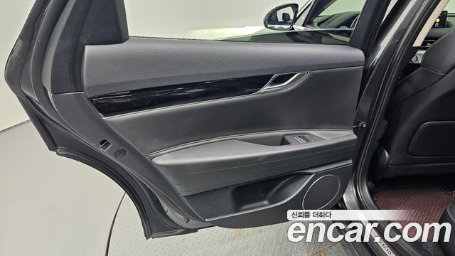 Genesis G80 2021 — photo 15