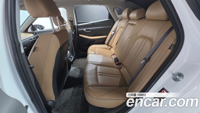 Hyundai Sonata 2020 — photo 16