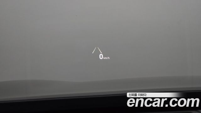 Genesis G80 2019 — photo 17