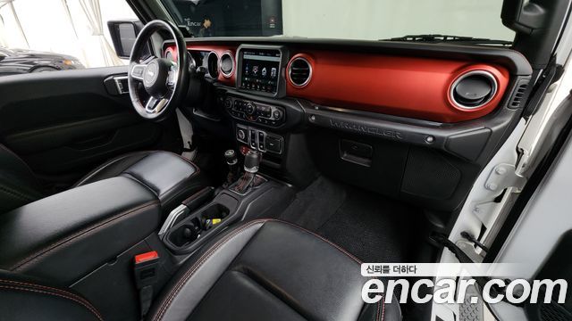 Jeep Wrangler 2019 — photo 10