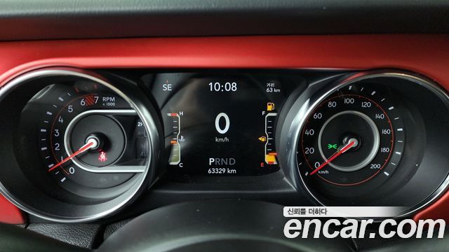 Jeep Wrangler 2019 — photo 11