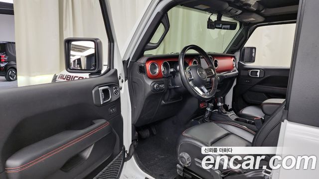Jeep Wrangler 2019 — photo 13